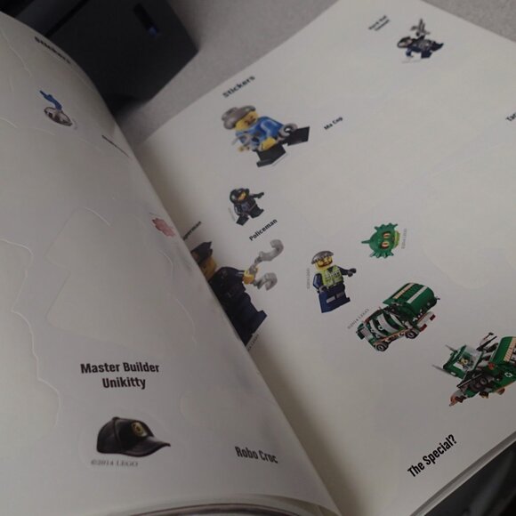 The Lego Movie Sticker Book - Picture 4 of 5
